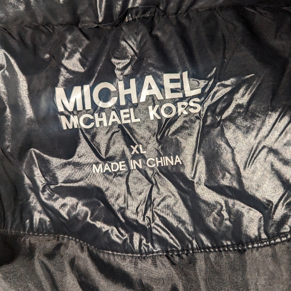 Michael Kors MK Designer Black Zip Up Puffer Jacket with Logo - Size XL - Picture 2 of 3